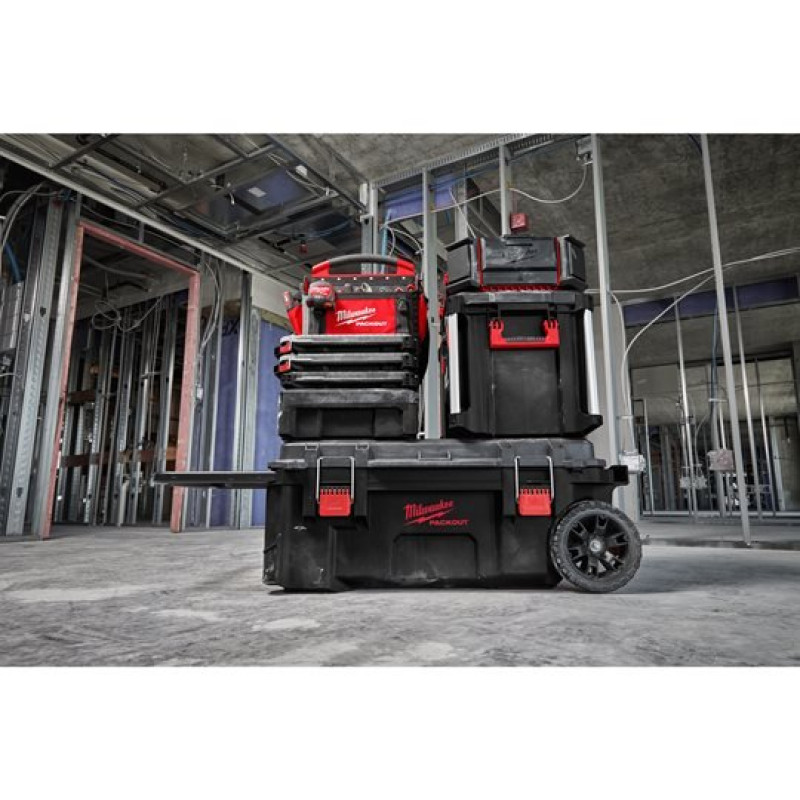 Купити Кейс для інструменту плаский XL на колесах PACKOUT MILWAUKEE (965x609x401мм). Офіційний магазин Мілвокі Україна, фірмова гарантія з доставкою по Украіні