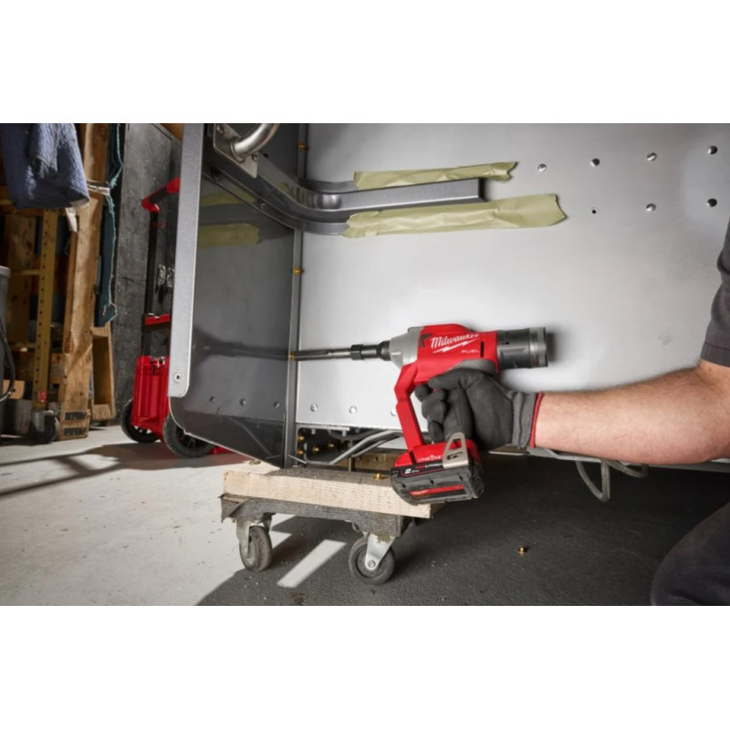 Купити Заклепочник акумуляторний для замкових болтів безщітковий MILWAUKEE M18 ONEFLT-0X, діаметр 4,8-6,4мм (каркас, кліпса на ремінь. HDкейс). Офіційний магазин Мілвокі Україна, фірмова гарантія з доставкою по Украіні