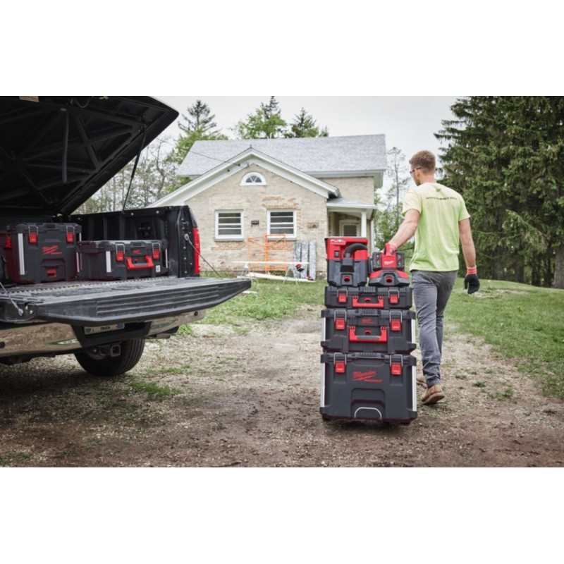 Купити Зарядний пристрій PАCKOUT MILWAUKEE, M18 PC6 (на 6 акумуляторів) (заміна на 4932498551). Офіційний магазин Мілвокі Україна, фірмова гарантія з доставкою по Украіні