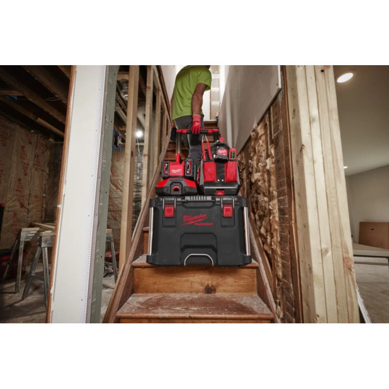 Купити Зарядний пристрій PАCKOUT MILWAUKEE, M18 PC6 (на 6 акумуляторів) (заміна на 4932498551). Офіційний магазин Мілвокі Україна, фірмова гарантія з доставкою по Украіні